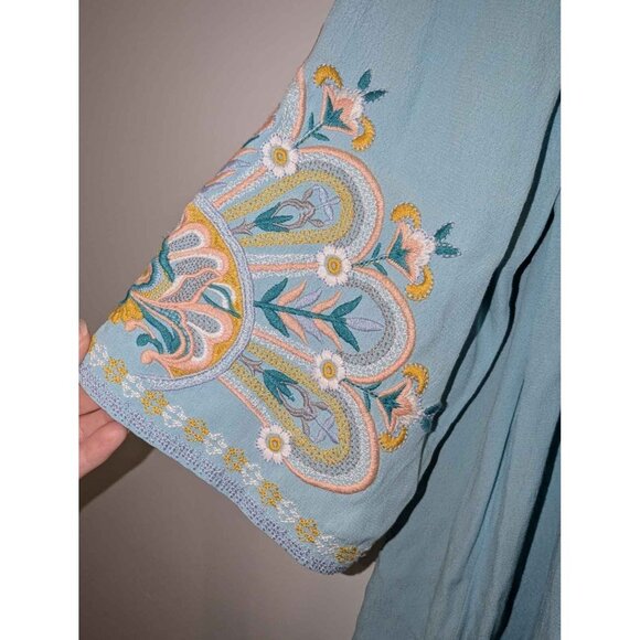 Soft Surroundings Women's Blue Embroidered 3/4 Sleeve V-Neck Tunic Top - Picture 8 of 15